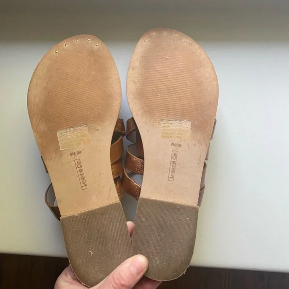 Strappy leather sandals - Picture 3 of 5